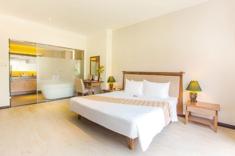 Deluxe Double Garden View